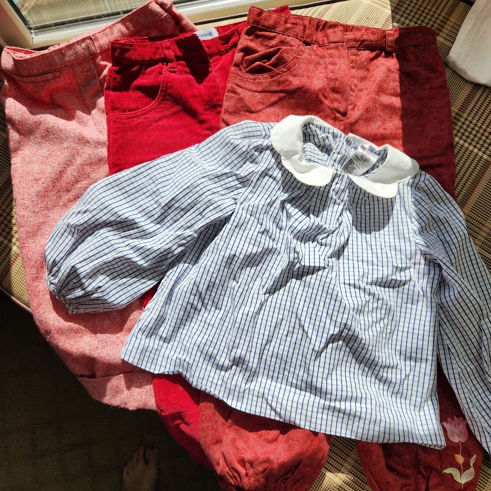 Girls Jacardi size 6 Year's (fits like a 5)